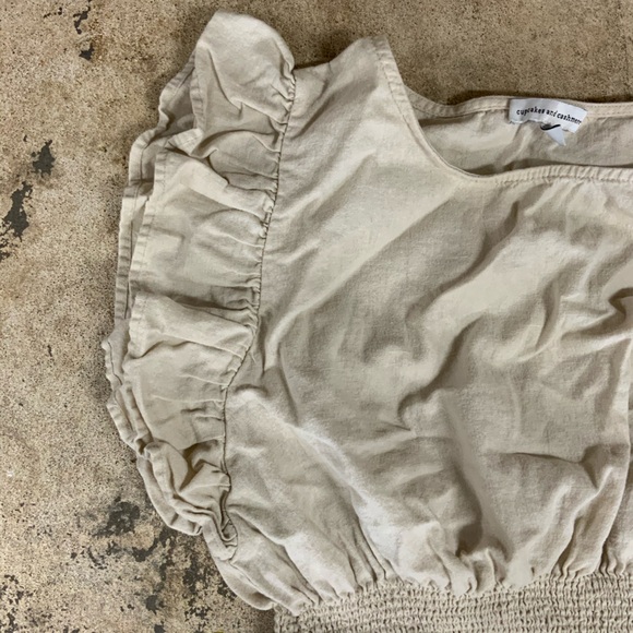 Linen Ruffled Smocked Cropped Blouse Top Shirt Medium Cupcakes & Cashmere -OBO - Picture 4 of 9